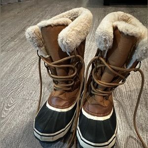 Snow Boots